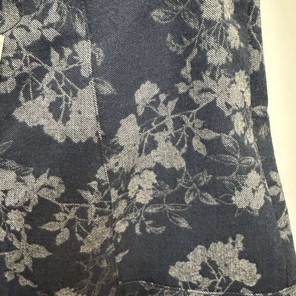 Banana Republic A-Line Navy Floral Mini Skirt - Size 2 - Picture 5 of 7